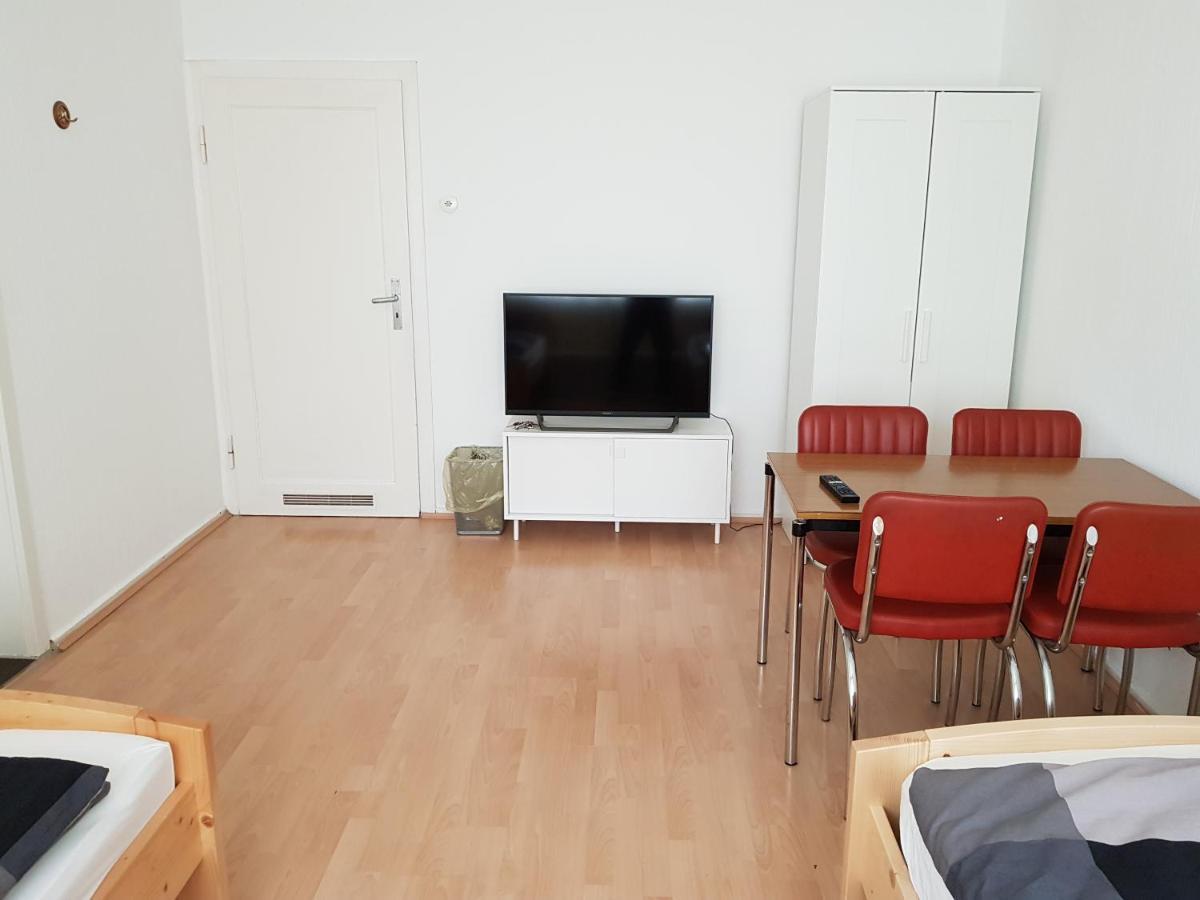 Private Guestroom Fair/Messe هانوفر المظهر الخارجي الصورة