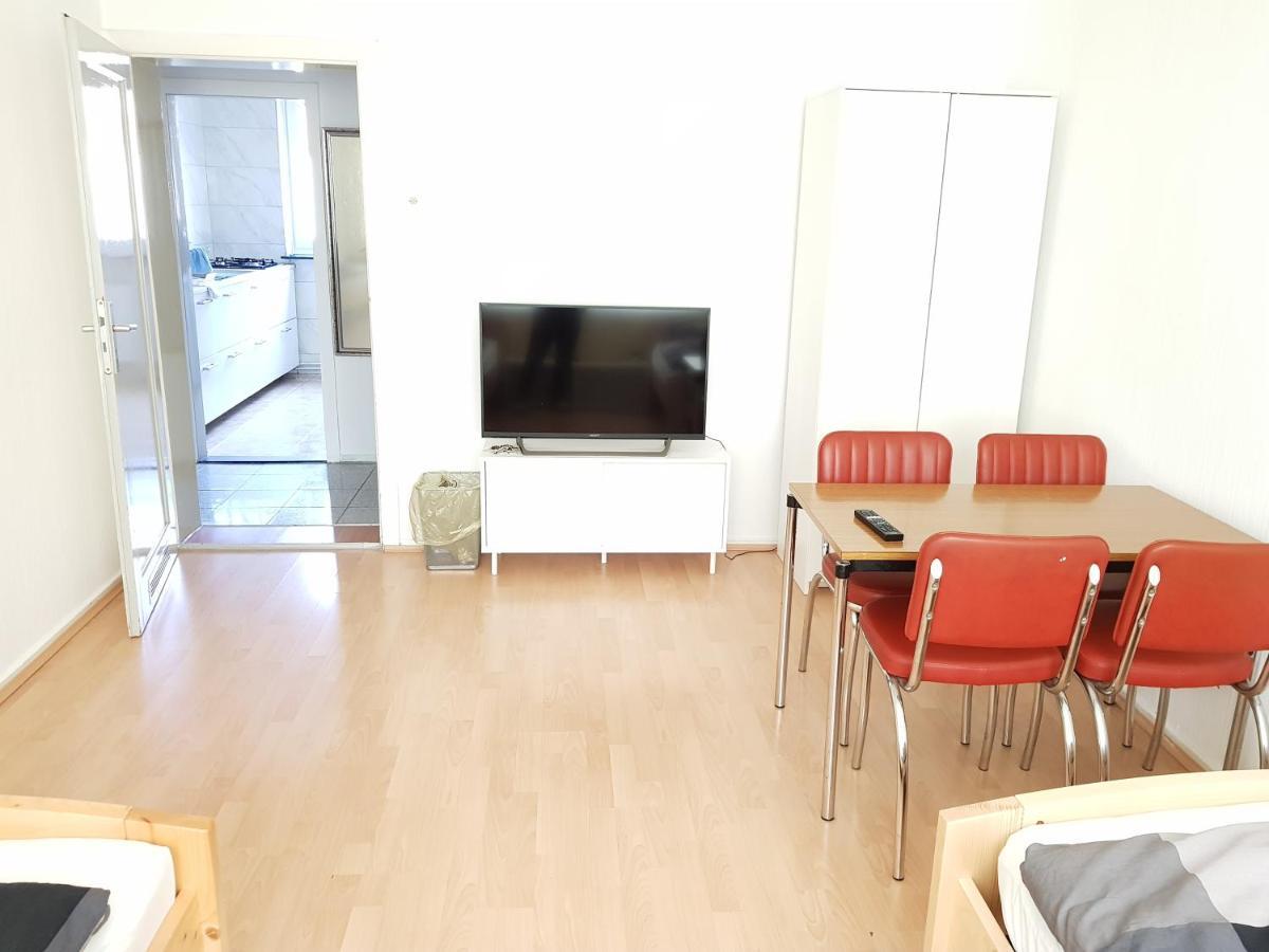 Private Guestroom Fair/Messe هانوفر المظهر الخارجي الصورة