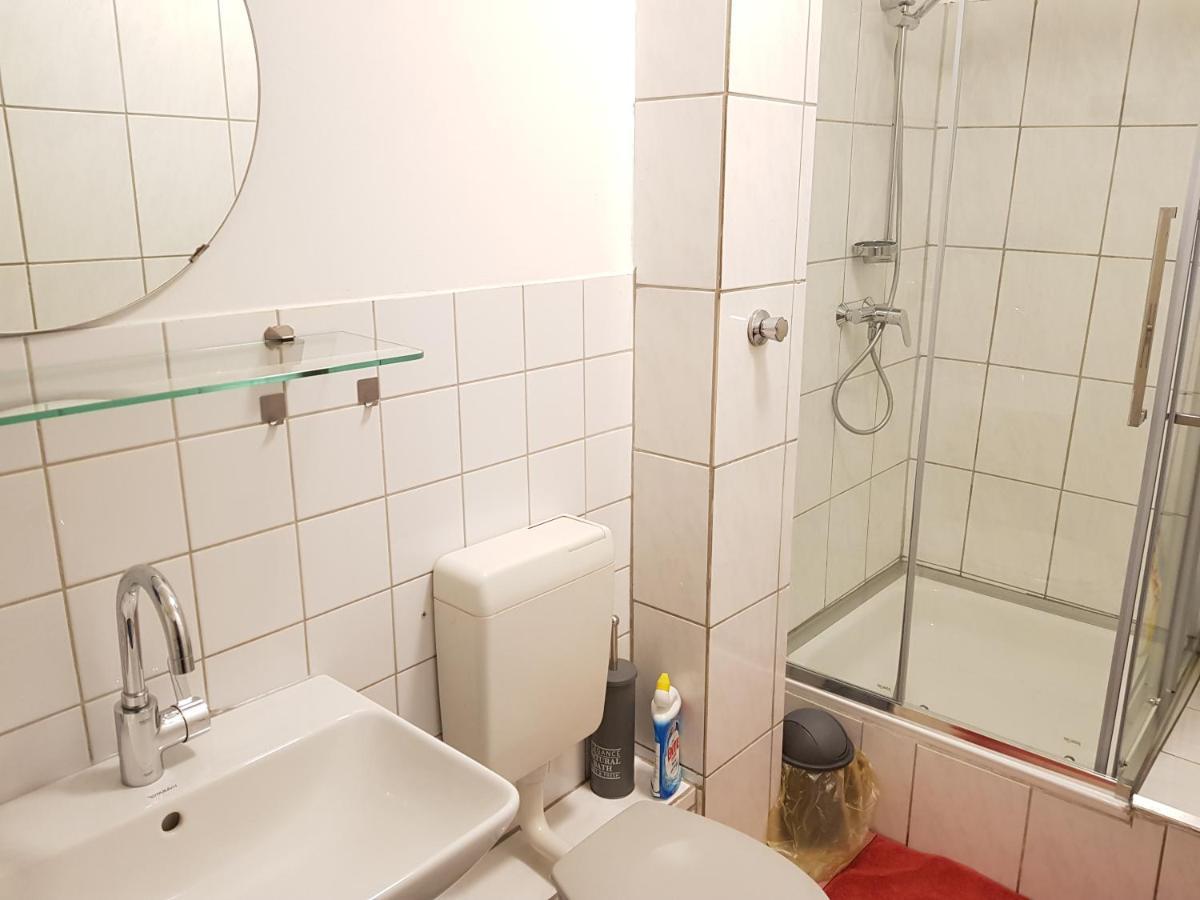 Private Guestroom Fair/Messe هانوفر المظهر الخارجي الصورة